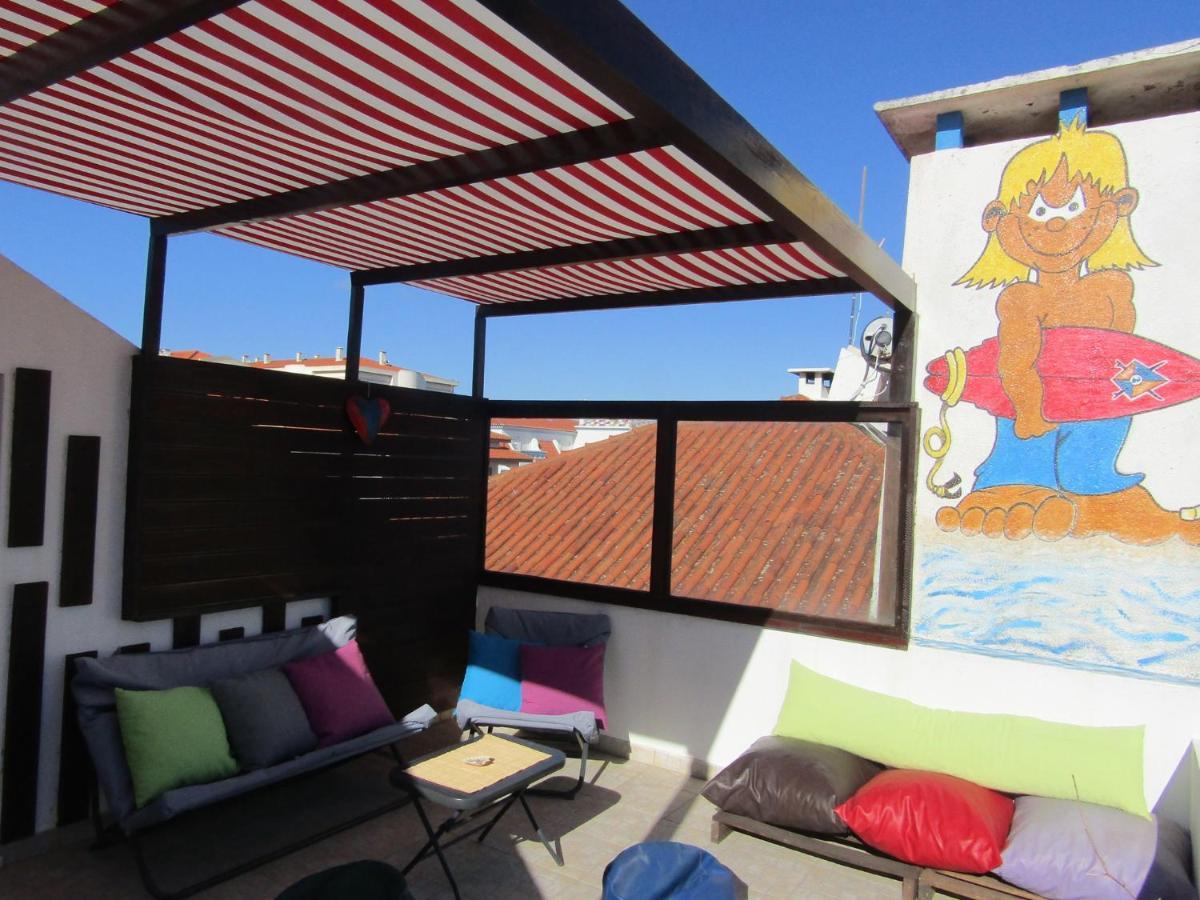West Coast Surf Hostel Арея-Бранка Экстерьер фото