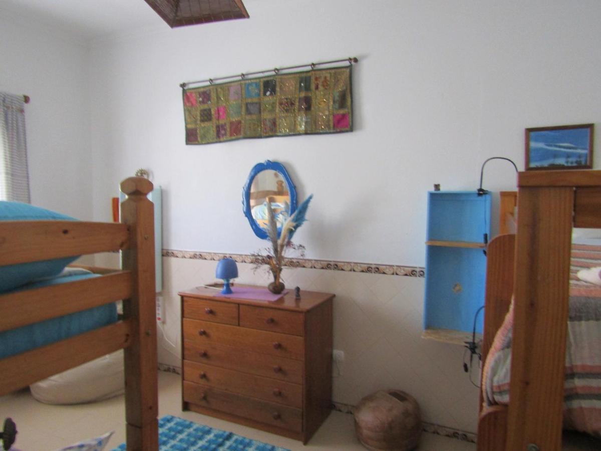 West Coast Surf Hostel Арея-Бранка Экстерьер фото