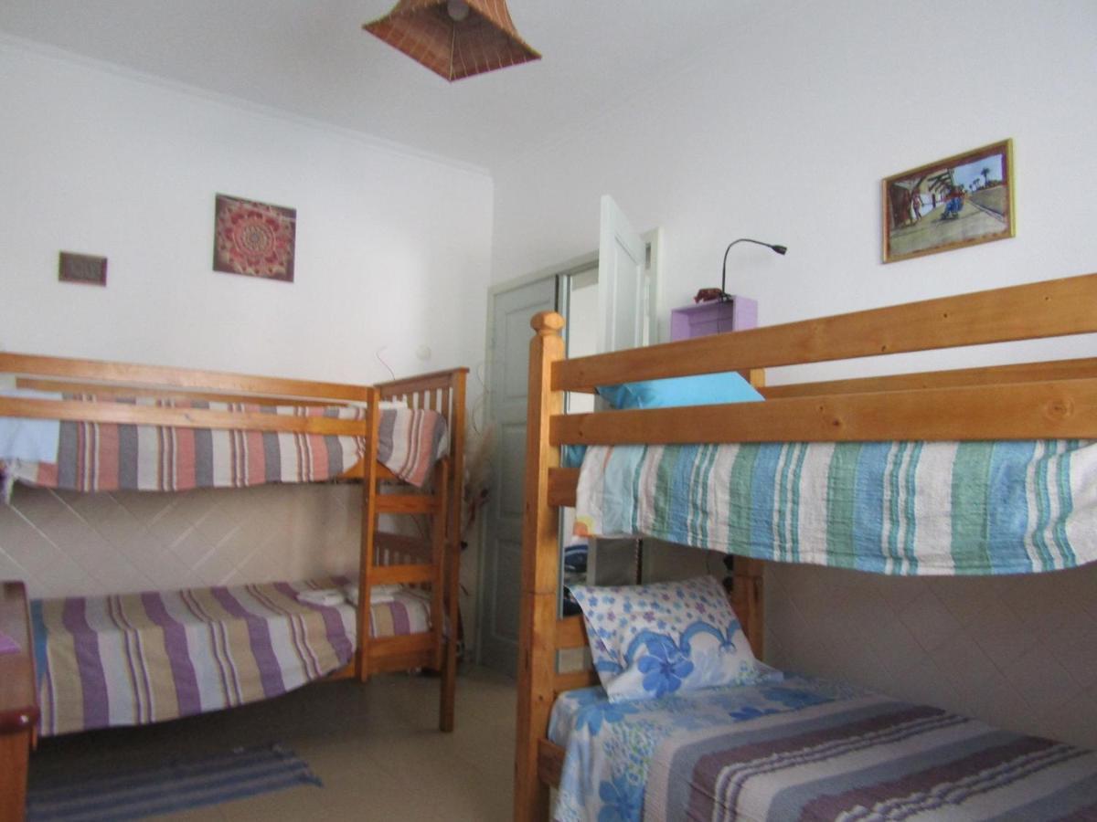 West Coast Surf Hostel Арея-Бранка Экстерьер фото
