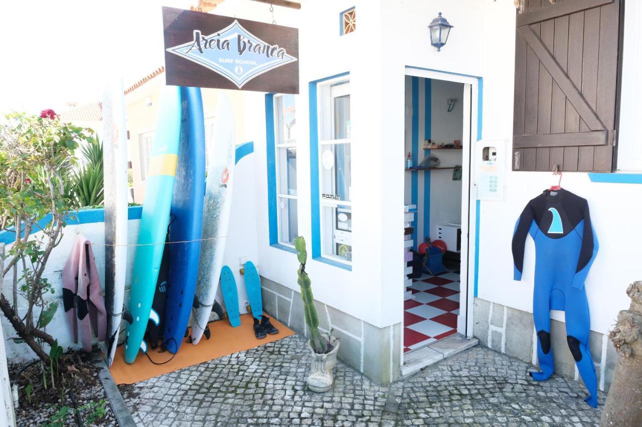 West Coast Surf Hostel Арея-Бранка Экстерьер фото