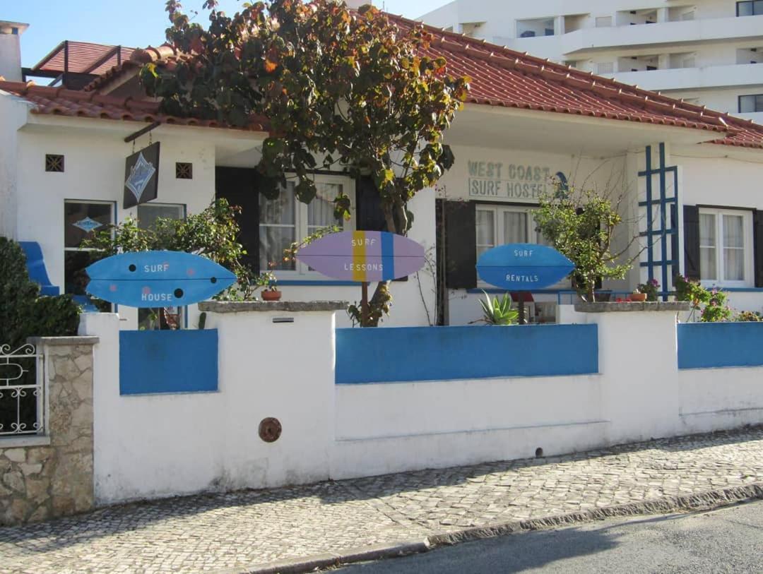 West Coast Surf Hostel Арея-Бранка Экстерьер фото