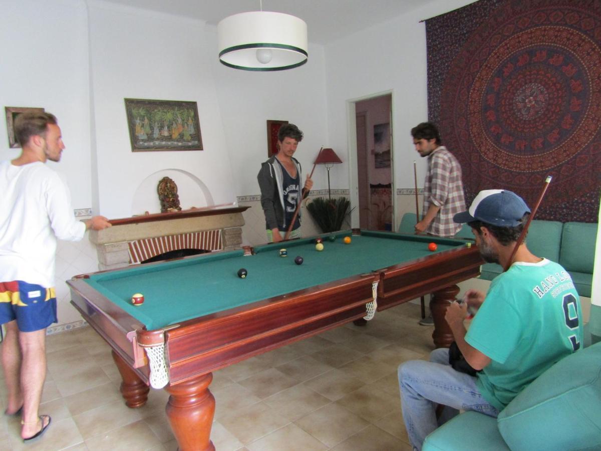 West Coast Surf Hostel Арея-Бранка Экстерьер фото