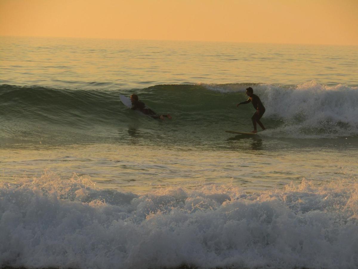 West Coast Surf Hostel Арея-Бранка Экстерьер фото