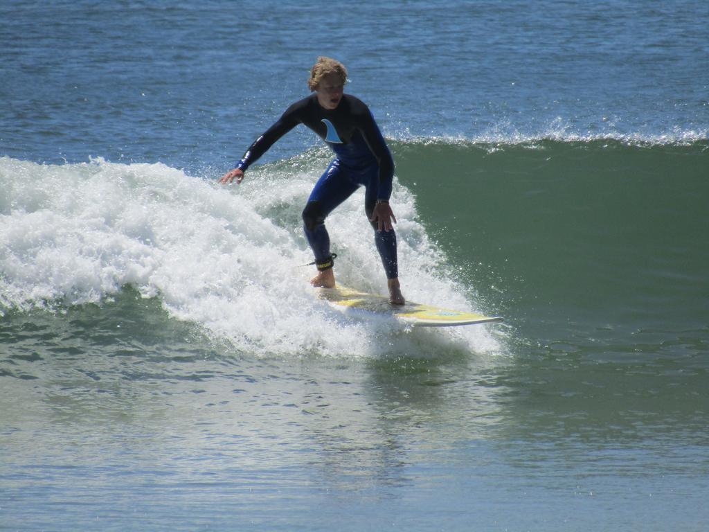 West Coast Surf Hostel Арея-Бранка Экстерьер фото