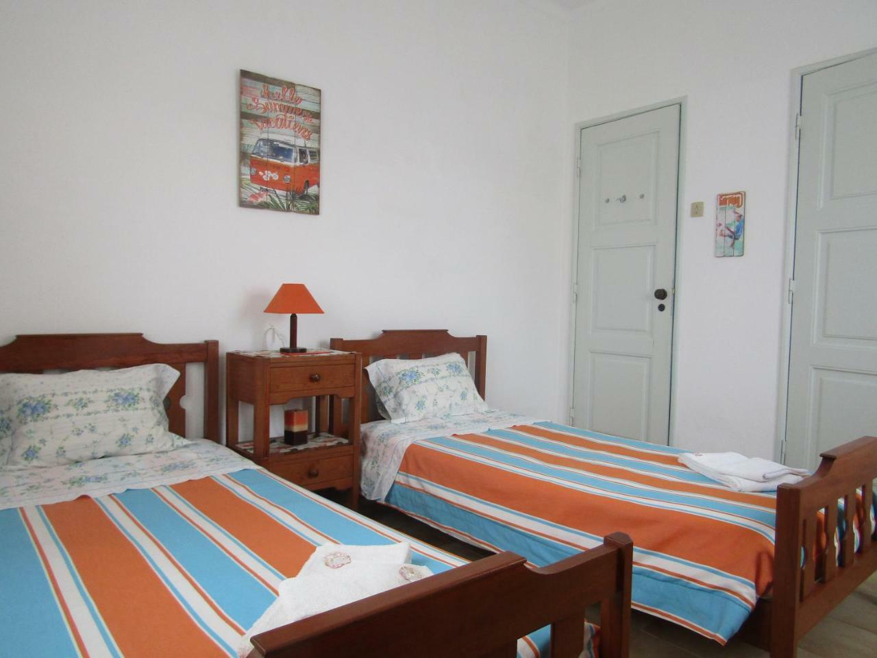 West Coast Surf Hostel Арея-Бранка Экстерьер фото