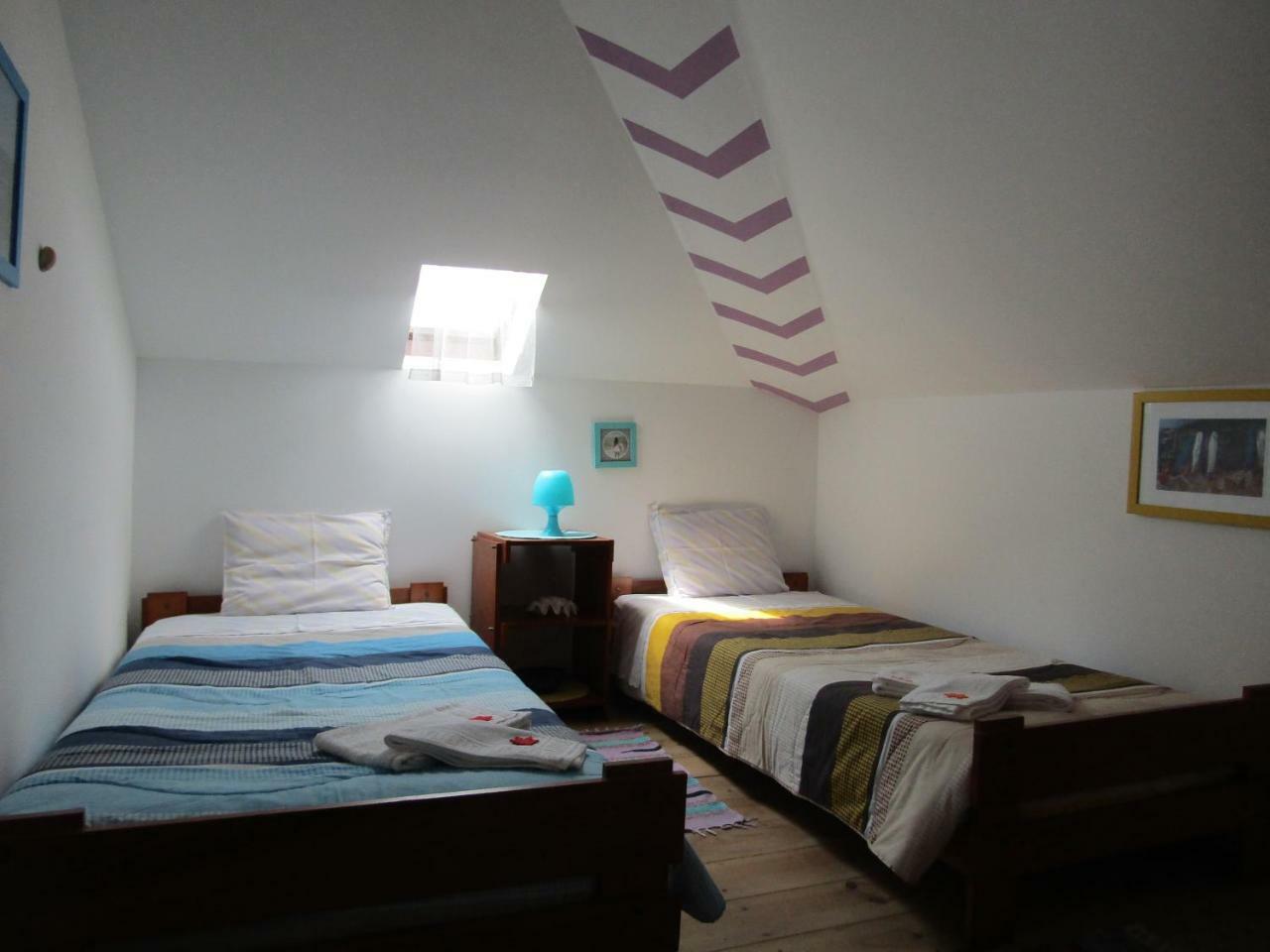 West Coast Surf Hostel Арея-Бранка Экстерьер фото
