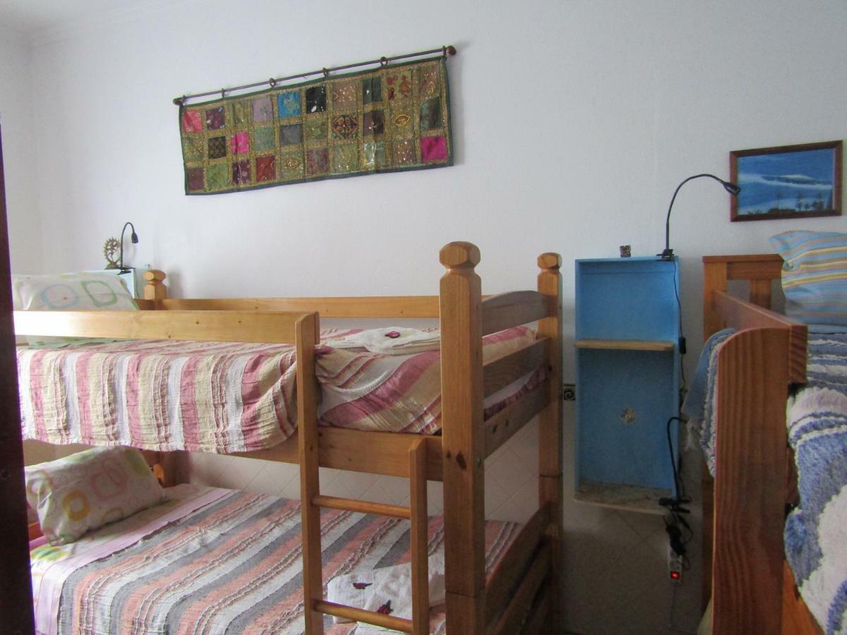 West Coast Surf Hostel Арея-Бранка Экстерьер фото